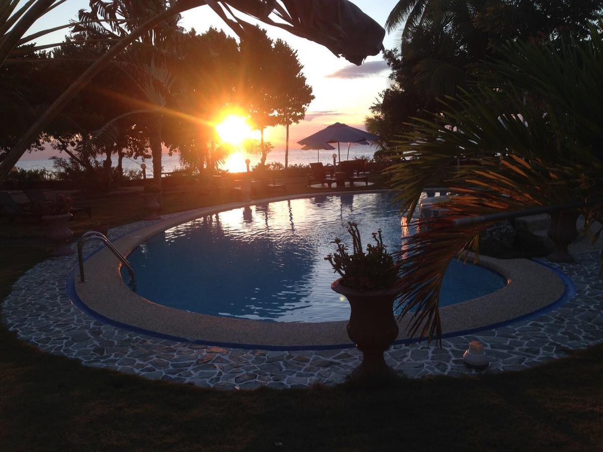 Cabilao Sunset Dive & Beach Resort Loon Esterno foto